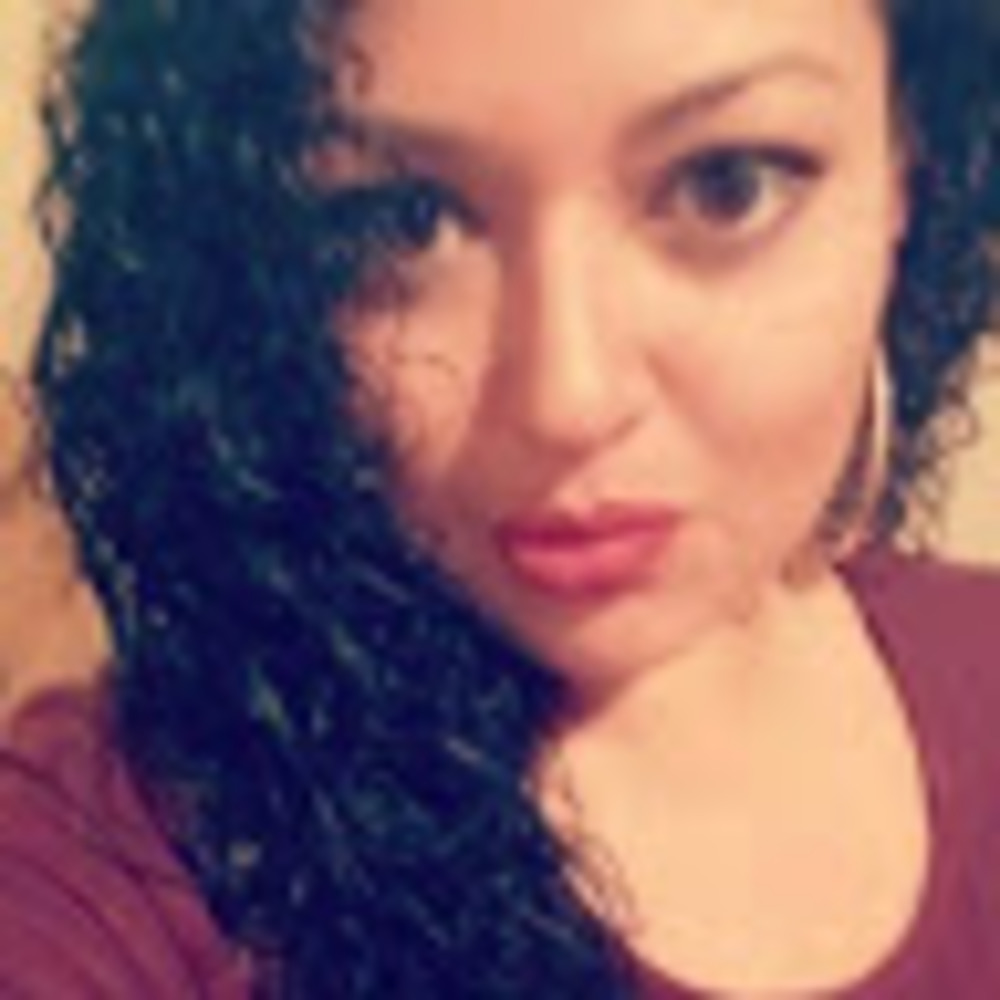 Meet your Posher, Leslie